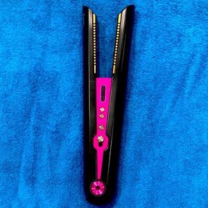 Dyson corrale cordless hair straightener